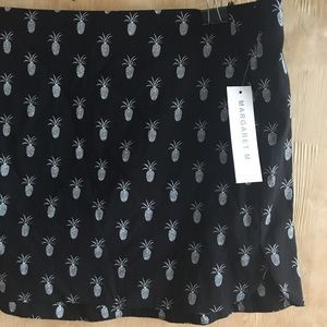 NWT Margaret M stretchy Midi Skirt Pineapples